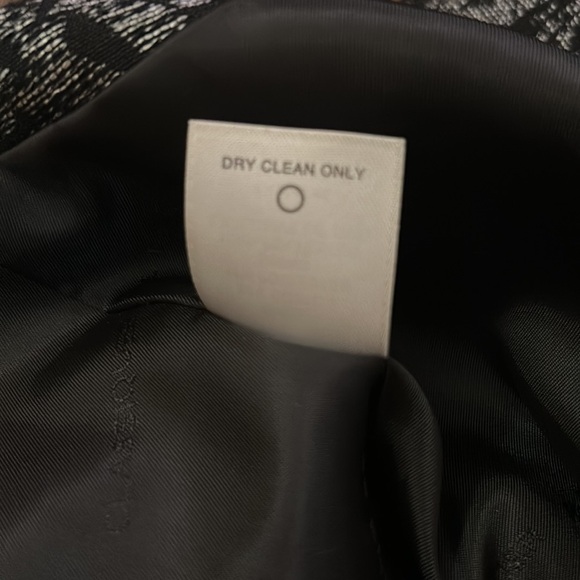 CLASSIQUES ENTIER Atelier Blazer size Medium - Picture 6 of 11